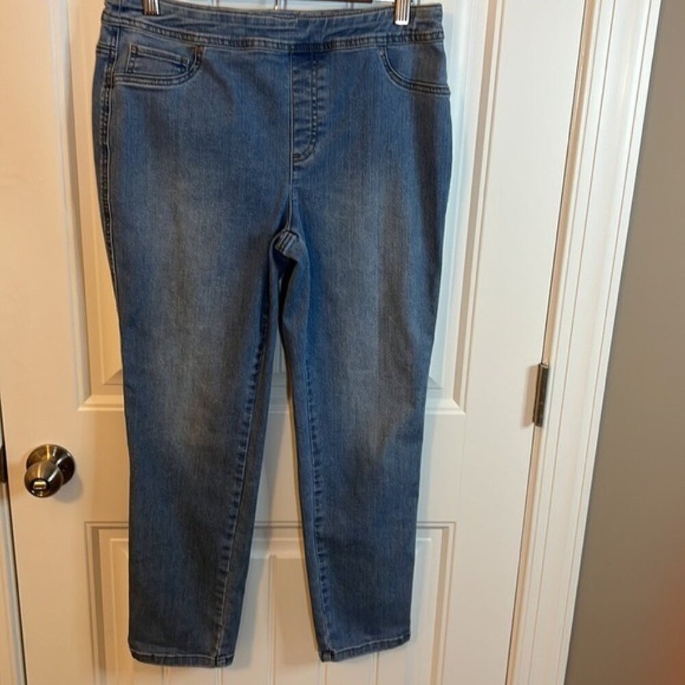 Chicos Pull On Jeans Women's Size Medium 8 Chicos Size 1 Medium Wash Stretch